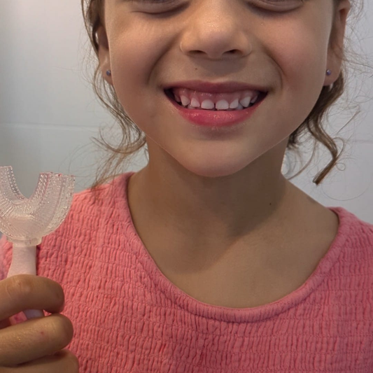 The Medium Basic Set - Brush + Replacement Heads - 6-12 Years
