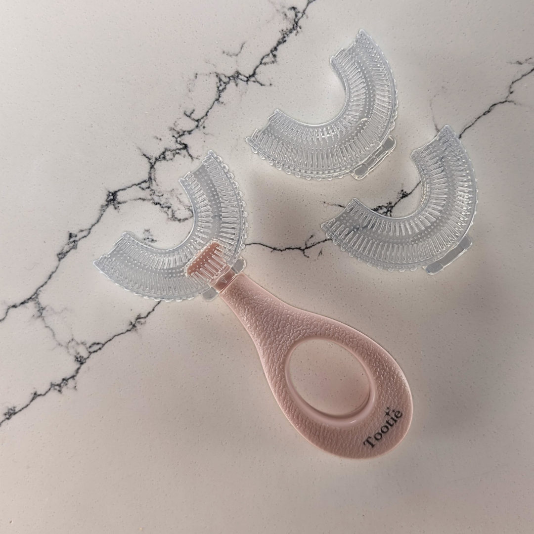 Pink Essential Set - Small    (Brush & Replacement heads)